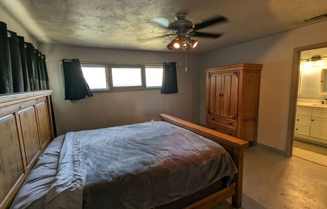 3 beds, 2 baths, $1,675