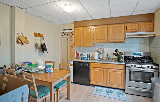 852 Huntington Ave