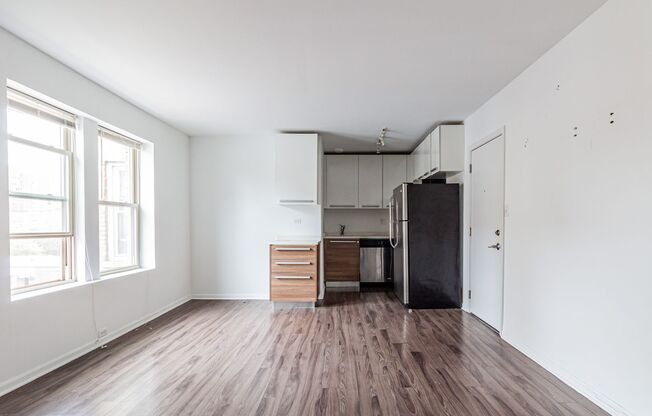 Studio, 1 bath, $1,545, Unit 3E