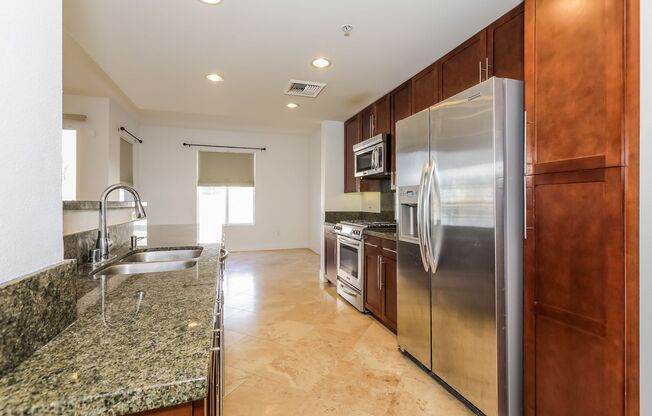 3 beds, 2 baths, $3,800, Unit UNIT # 201