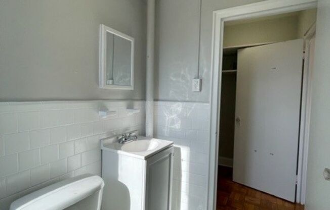 Studio, 1 bath, 300 sqft, $1,575, Unit 503