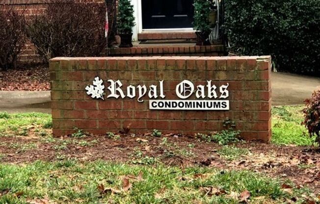 Royal Oaks Condominiums