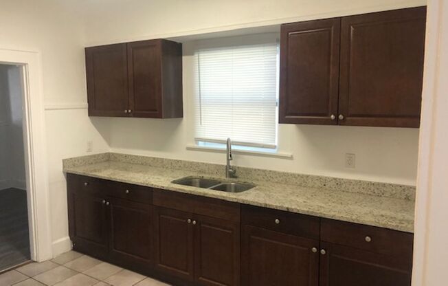 Lovely 3 bedroom 2 bathroom in St. Petersburg