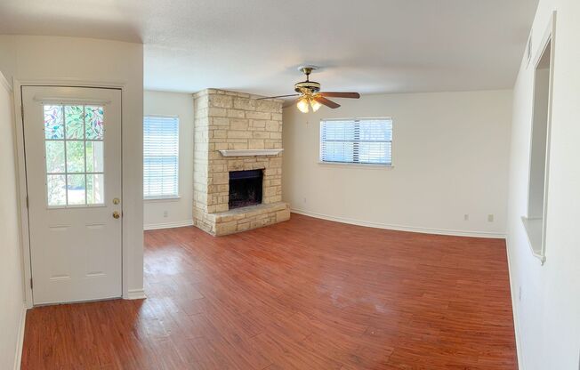 6403 Lohmans Ford Rd