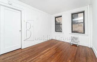 1 bed, 1 bath, $2,200, Unit c2