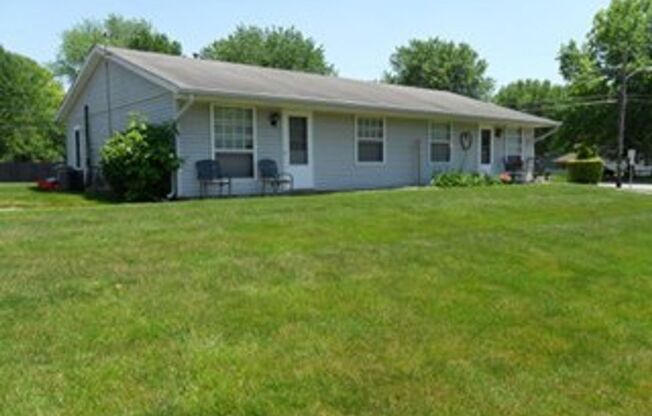 2 beds, 1 bath, 800 sqft, $1,295, Unit 905A