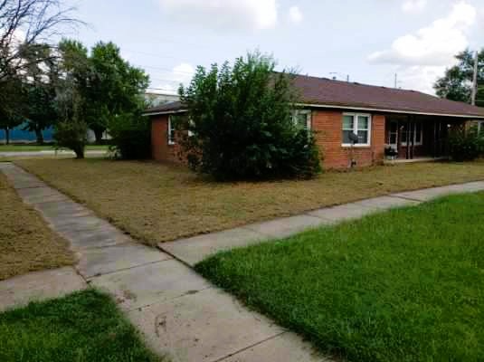 1629 E CROWLEY