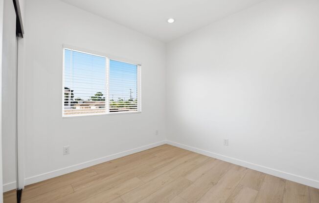 4 beds, 2 baths, $4,500