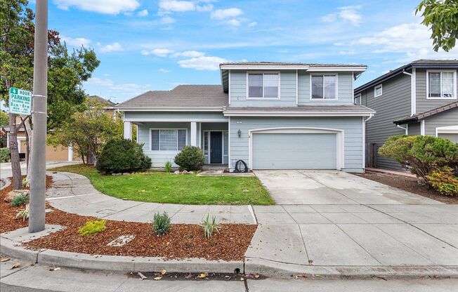 16 Smith Ct - 4 bedroom | 2.5 bathroom | Single family home