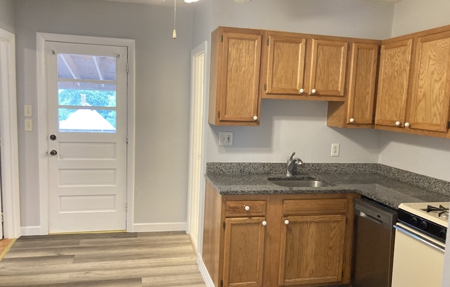 3 beds, 1 bath, 1,200 sqft, $2,450, Unit 2