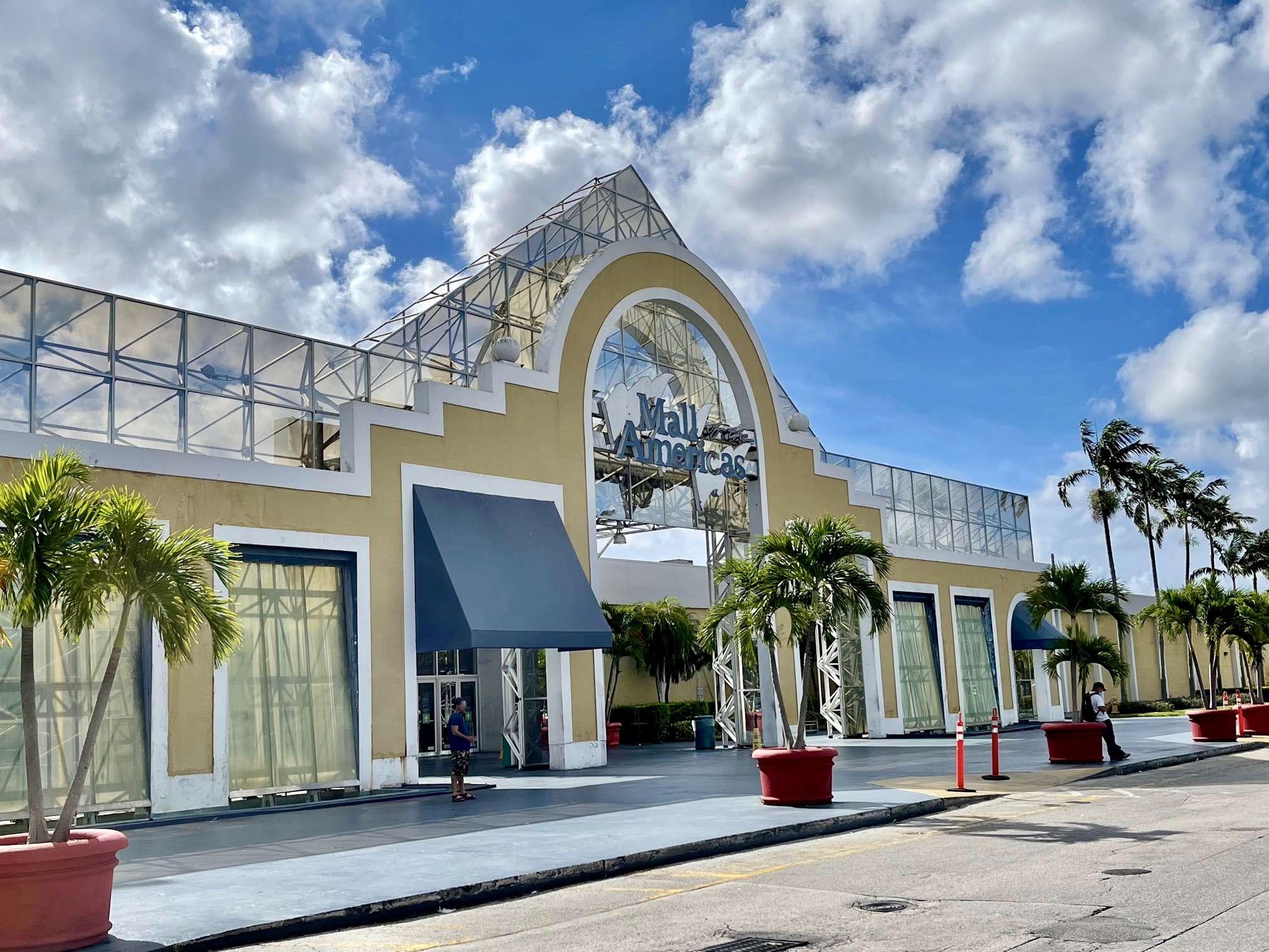 Mall of the Americas in Fontainebleau