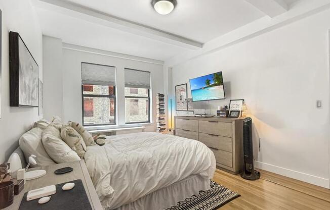 1 bed, 1 bath, $4,500, Unit 5B