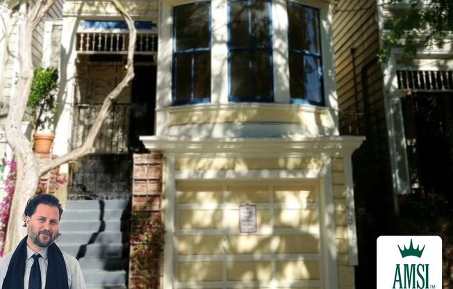 Stunning large Classic Pacific Heights Flat with lots of light, hardwood floors, washer/dryer, great location!