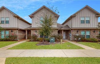 4 Bed, 4 Bath University Heights Townhome for August 2025 Move In!