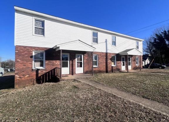 1401 E. FIFTH STREET