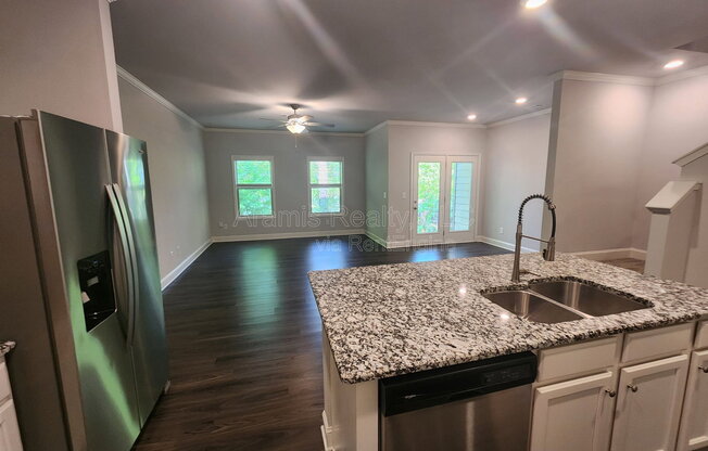 2079 PINNACLE WALK DR