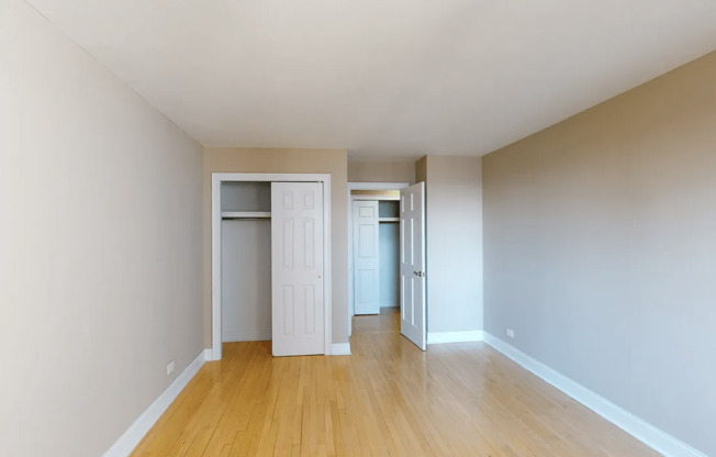 2 beds, 1 bath, 1,010 sqft, $8,295, Unit 35L