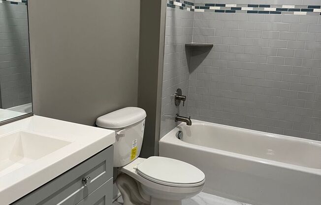 3 beds, 2 baths, 1,506 sqft, $1,975, Unit 315