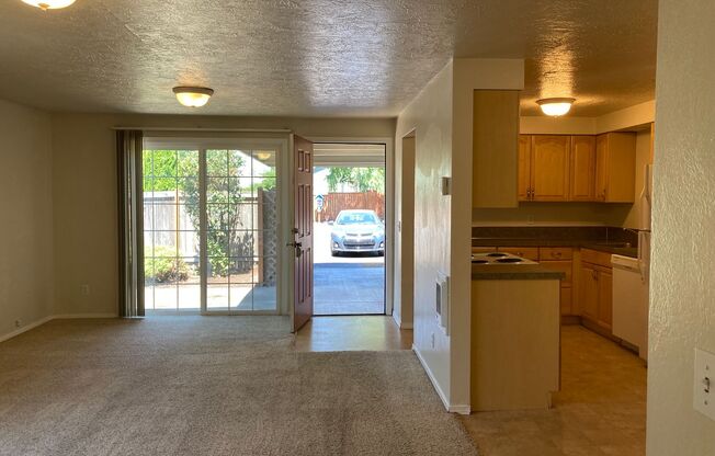 2 beds, 1 bath, 900 sqft, $1,395, Unit 74