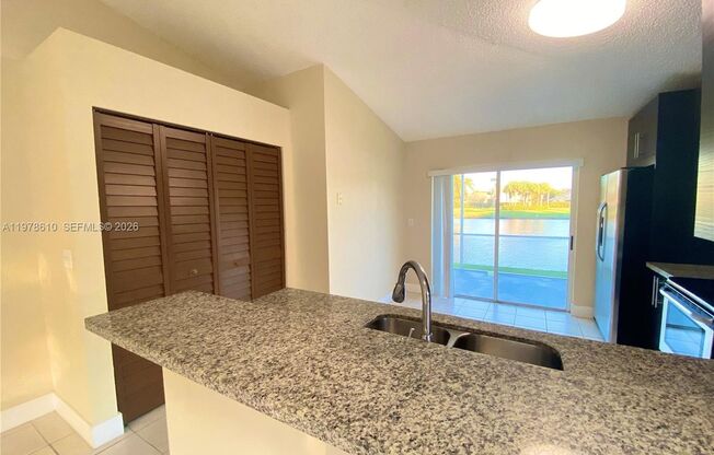 611 NW 208TH CIR PEMBROKE PINES, FL 33029