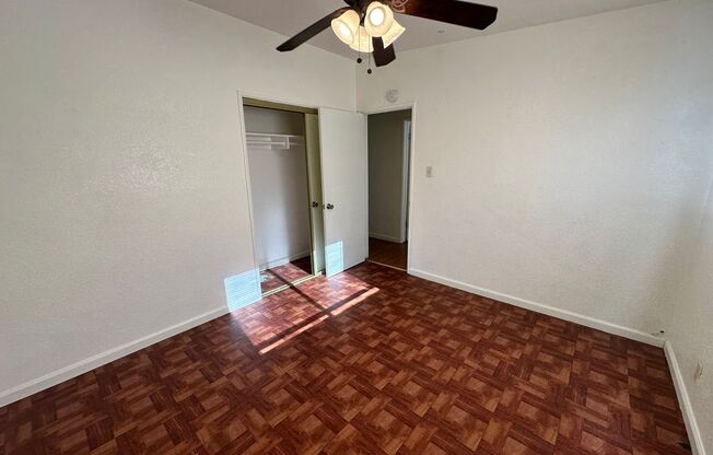 3 beds, 1 bath, $1,100