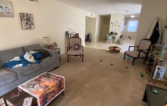 Spacious 2 Bedroom Condo Near Downtown Athens & UGA