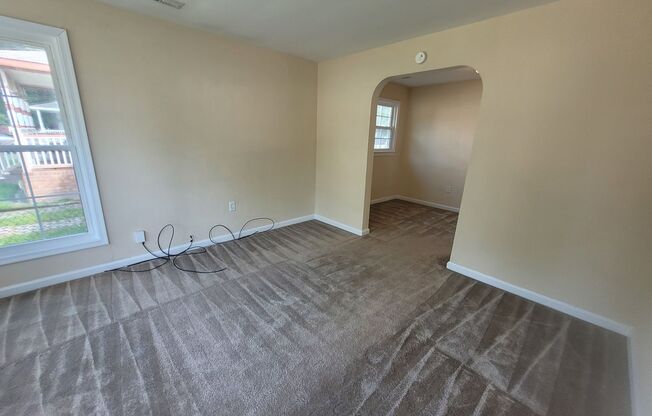 2 beds, 1 bath, $1,395