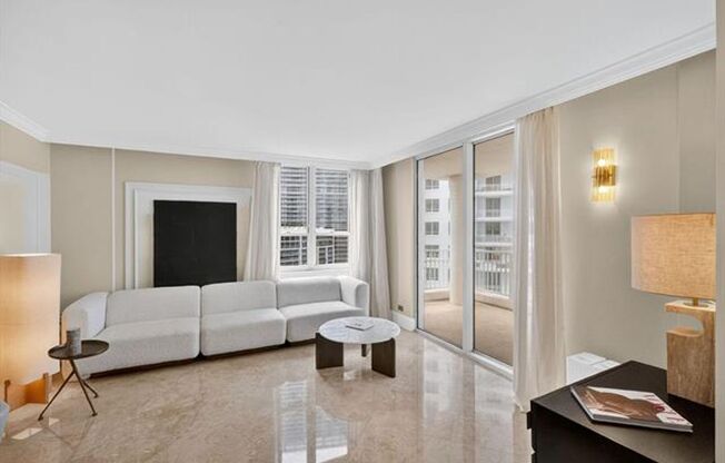 2 beds, 2.5 baths, $5,400, Unit # 1604