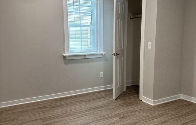 3 beds, 1 bath, 850 sqft, $1,150, Unit 227 Telfair St