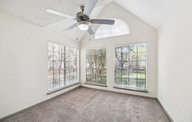 2 beds, 2 baths, 800 sqft, $1,595, Unit 3121