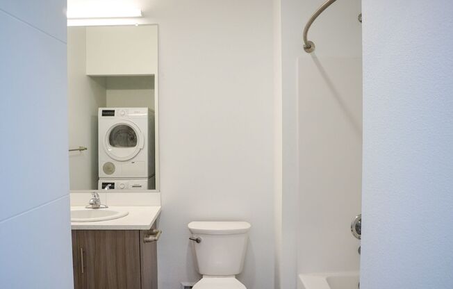 Studio, 1 bath, $1,195, Unit 203