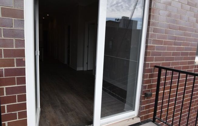 1 bed, 1 bath, 725 sqft, $2,750, Unit 927-503