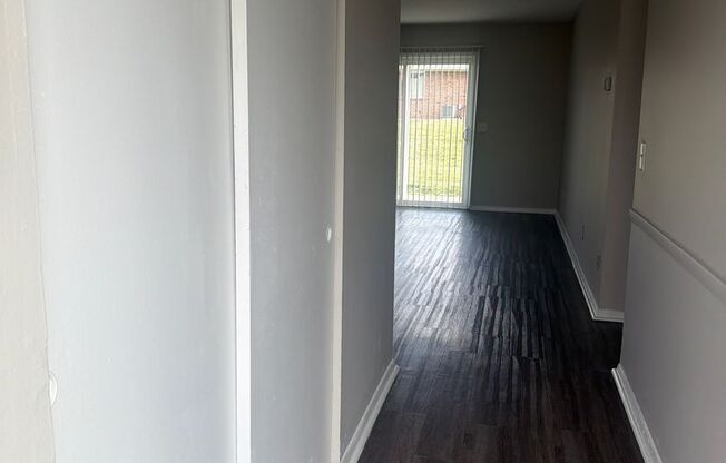 2 beds, 1 bath, 855 sqft, $999, Unit 1363