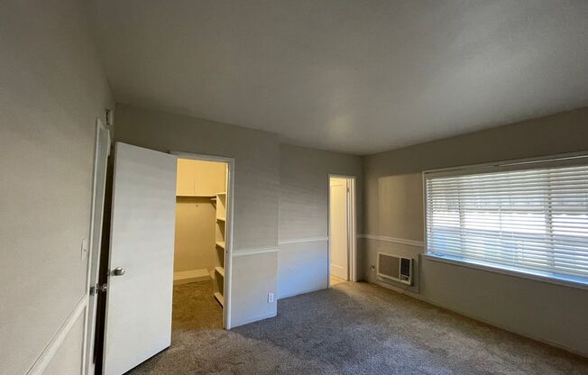 1 bed, 1 bath, $1,600, Unit 10