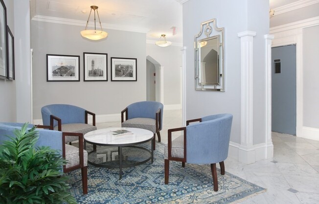 Studio, 1 bath, 350 sqft, $3,000, Unit 1L