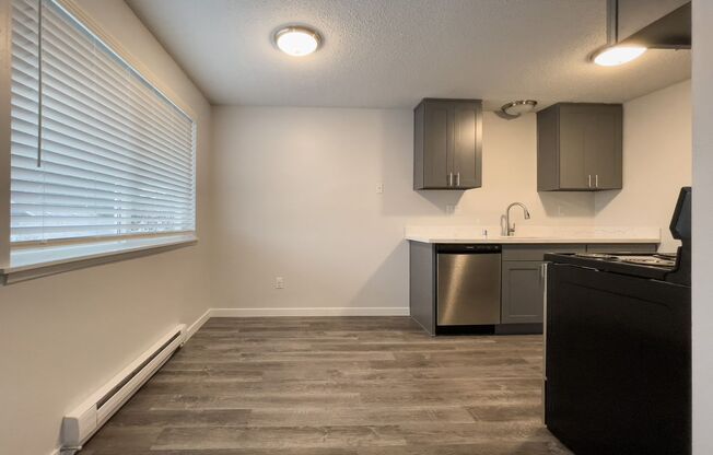 2 beds, 1 bath, 780 sqft, $1,575