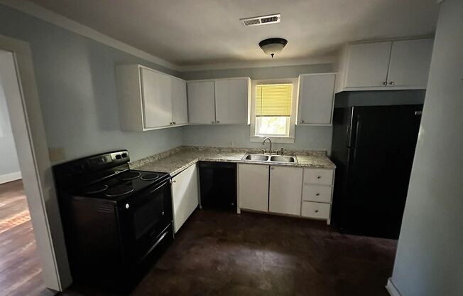 2 Bedroom 1 Bath Home for Rent!!