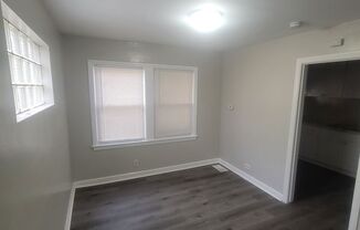 3 beds, 2 baths, $2,800