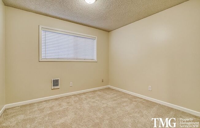 2 beds, 2 baths, 946 sqft, $1,500, Unit 12