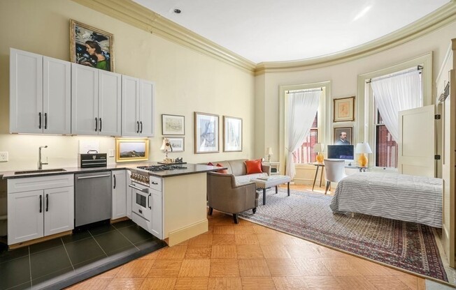 326 Dartmouth St Apt 1L