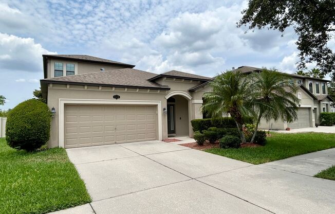 4Bdrm 3Bath Spacious Home located in Misty Ridge!