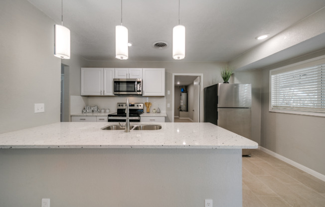 315 GRANADA DR