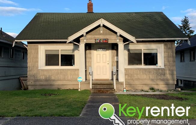 Centrally Located 3Bed/1.5Bath Tacoma Home!