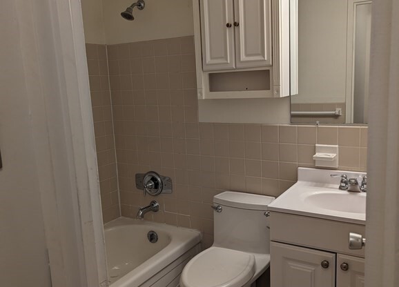 1 bed, 1 bath, 570 sqft, $2,650, Unit 602