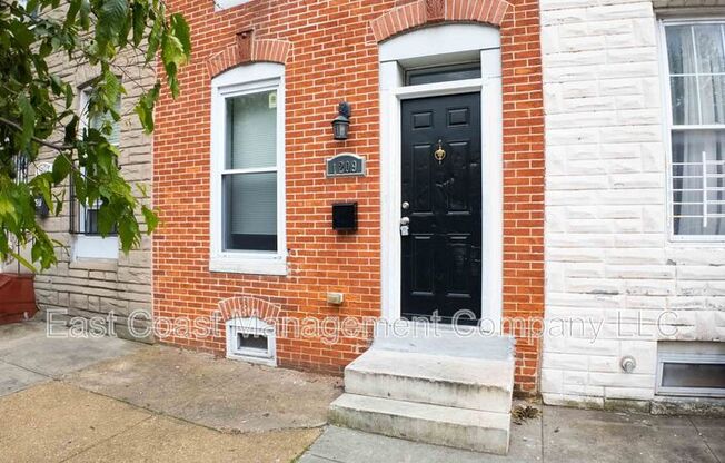 1209 W LOMBARD ST