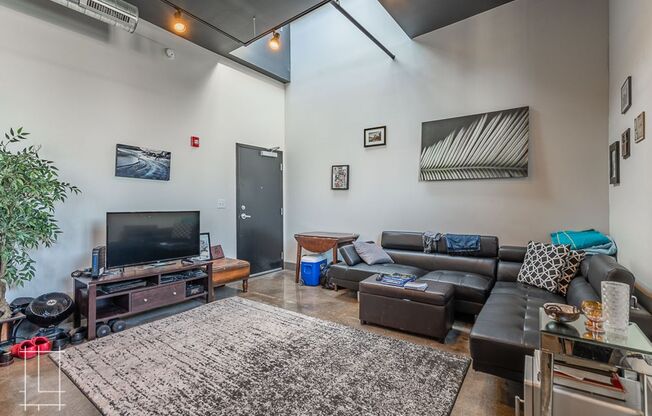 1 bed, 1 bath, $1,495, Unit 727 N. 4th St. Apt. 202