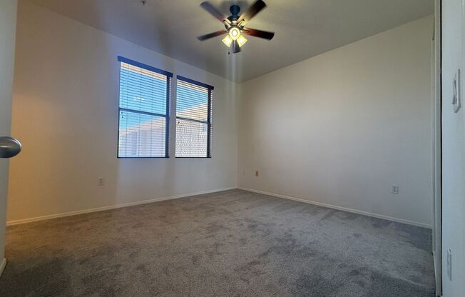 2 beds, 2.5 baths, $1,900, Unit APARTMENT 1271