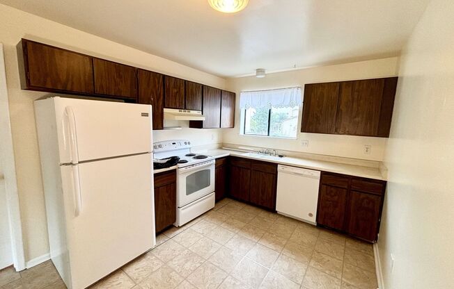 2 beds, 2 baths, $1,575