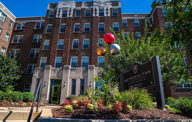 The Metropolitan Apartments Property  0921