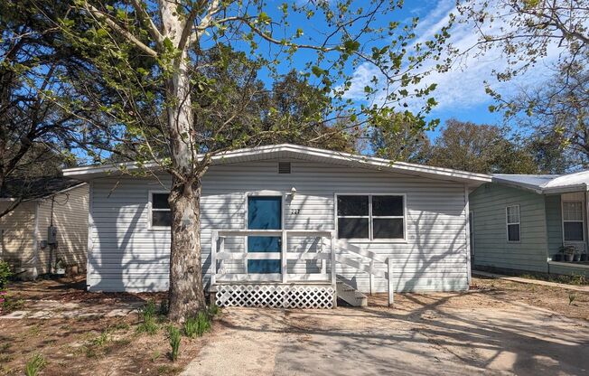227 Bay Street NW, Fort Walton Beach Ask us how you can rent this home without paying a security deposit through Rhino!